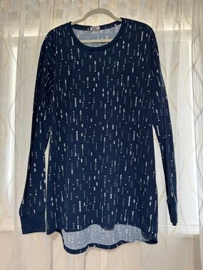 LuLaRoe Navy Long Sleeve Arrow Print Tunic